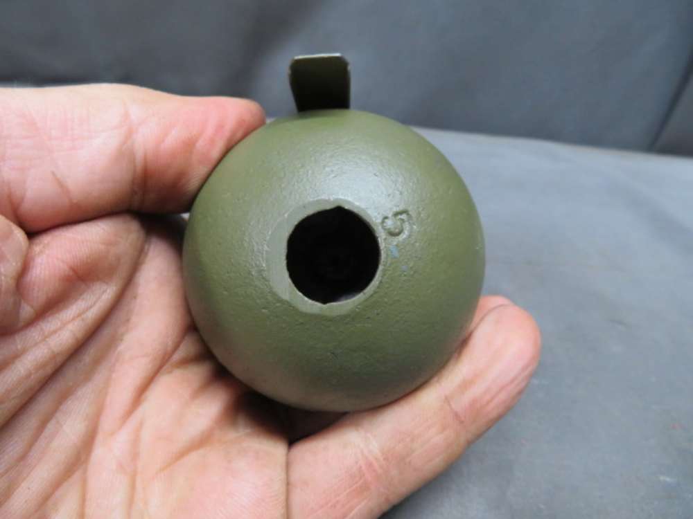 US M67 “BASEBALL” STYLE DUMMY TRAINING GRENADE-img-4