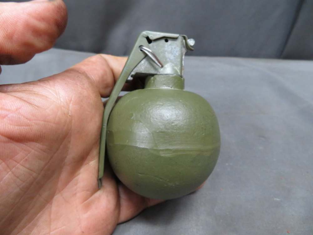 US M67 “BASEBALL” STYLE DUMMY TRAINING GRENADE-img-2