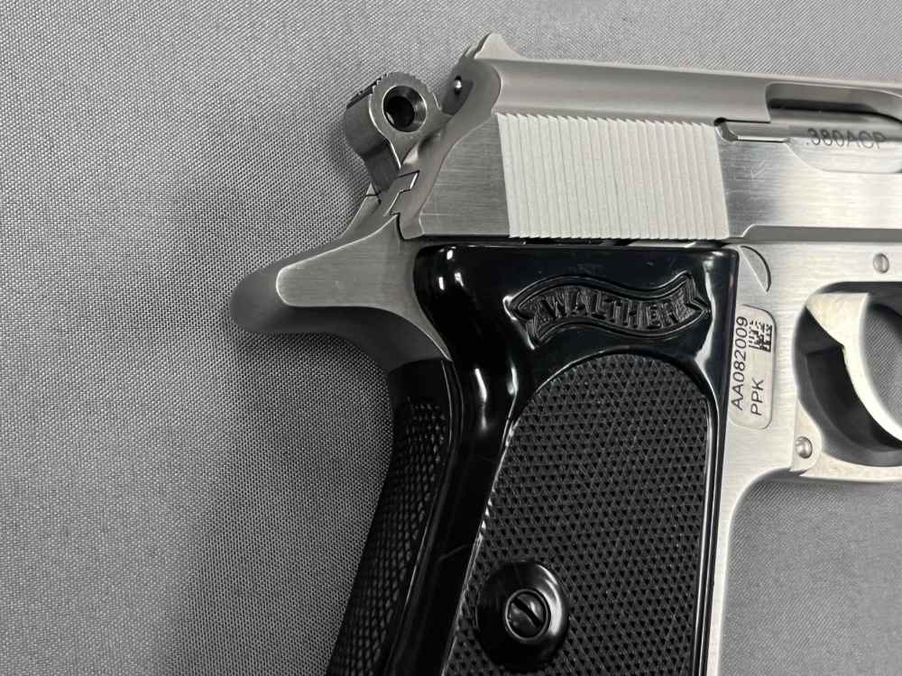 Like New Walther PPK Stainless 3.3" 380acp - 2mags - Case - LNIB - No Res!-img-4