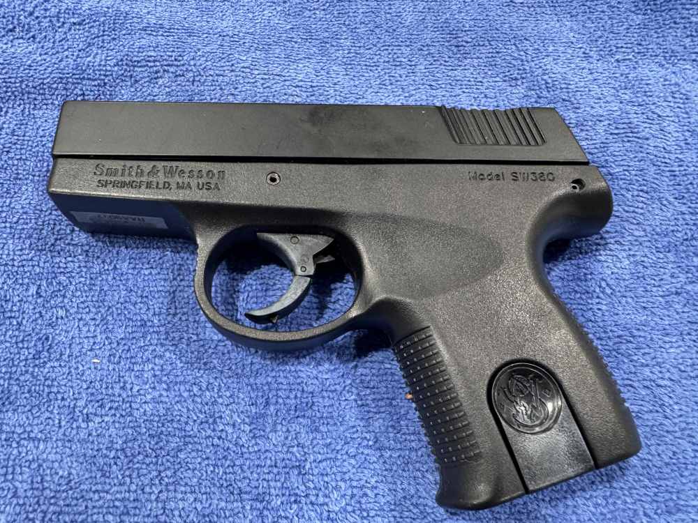 S&W 380 SW380 SUBCOMPACT PISTOL IN 380ACP USED GOOD CONDITION (J-8)-img-1