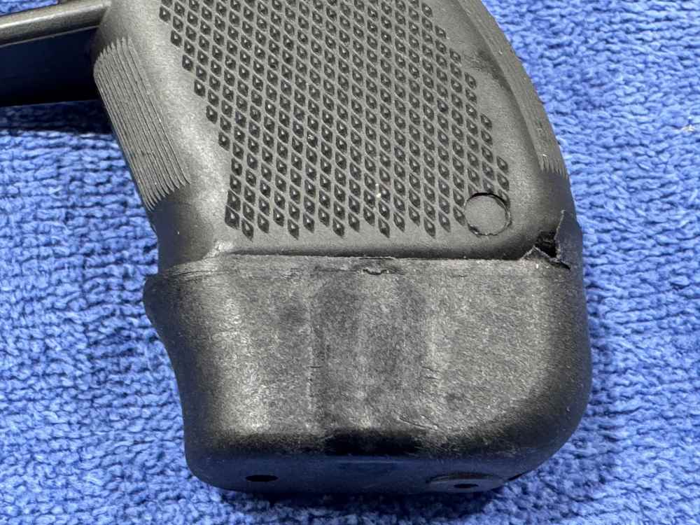 GRENDEL MODEL P10 COMPACT PISTOL IN 380 ACP GREAT CARRY USED (J-12)-img-5