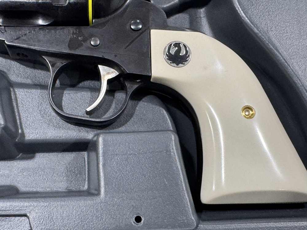 RUGER BLACKHAWK FLATTOP CONVERTABLE 45LC/45ACP NIB 2012 UNFIRED (J-17)-img-3