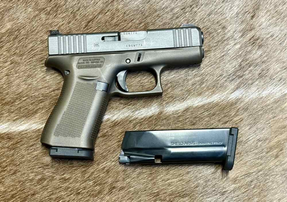 Glock 43X 9mm with Shield Arms 15 Round Magazines -img-0