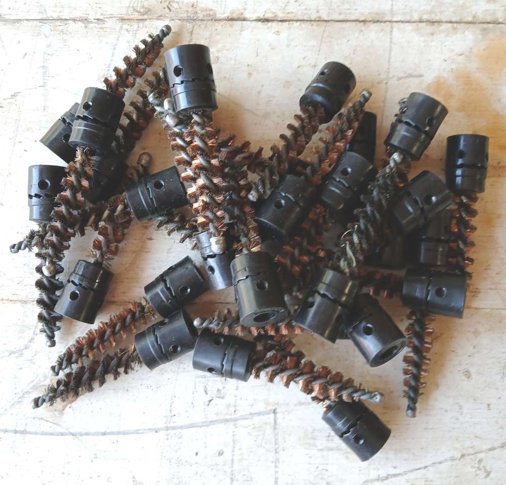 33 Ratcheting 7.62mm Copper Bore Brushes, New, US Military Mfg.-img-0