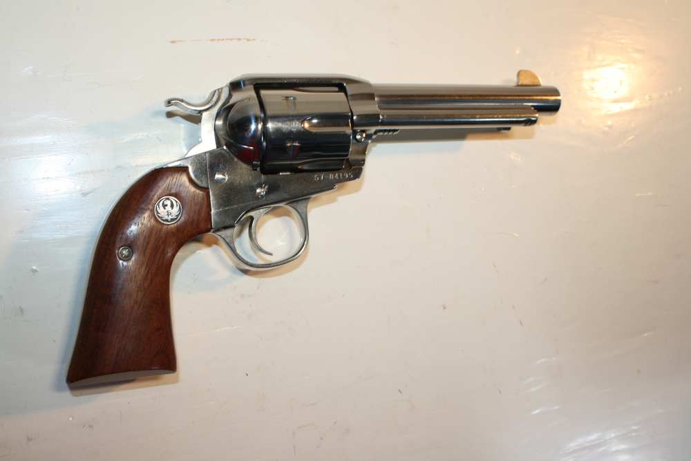 Ruger Vaquero Bisley revolver in .44 magnum, 5.5", polished stainless-img-1