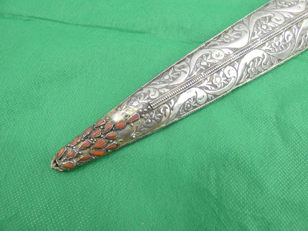 ANTIQUE TURKISH OTTOMAN KINDJAL DAGGER SILVER CORALS 18th Century Sword -img-10