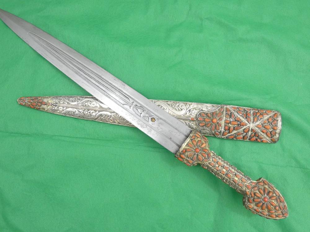 ANTIQUE TURKISH OTTOMAN KINDJAL DAGGER SILVER CORALS 18th Century Sword -img-0