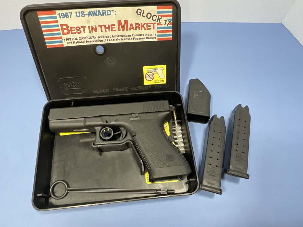 Glock G20 Gen 2 - 10mm, Collector, Rare matching factory box - Built 1991-img-2