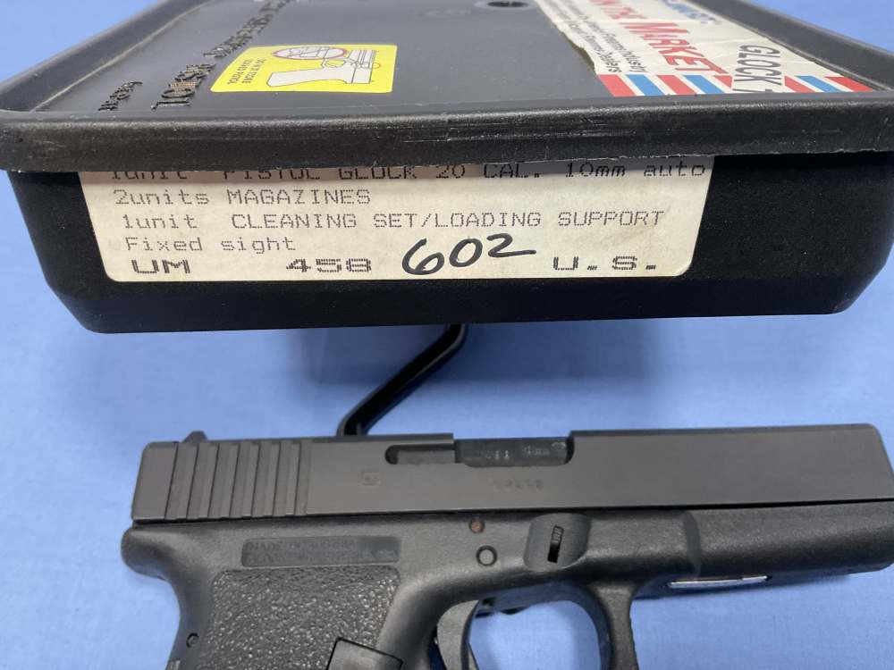 Glock G20 Gen 2 - 10mm, Collector, Rare matching factory box - Built 1991-img-13