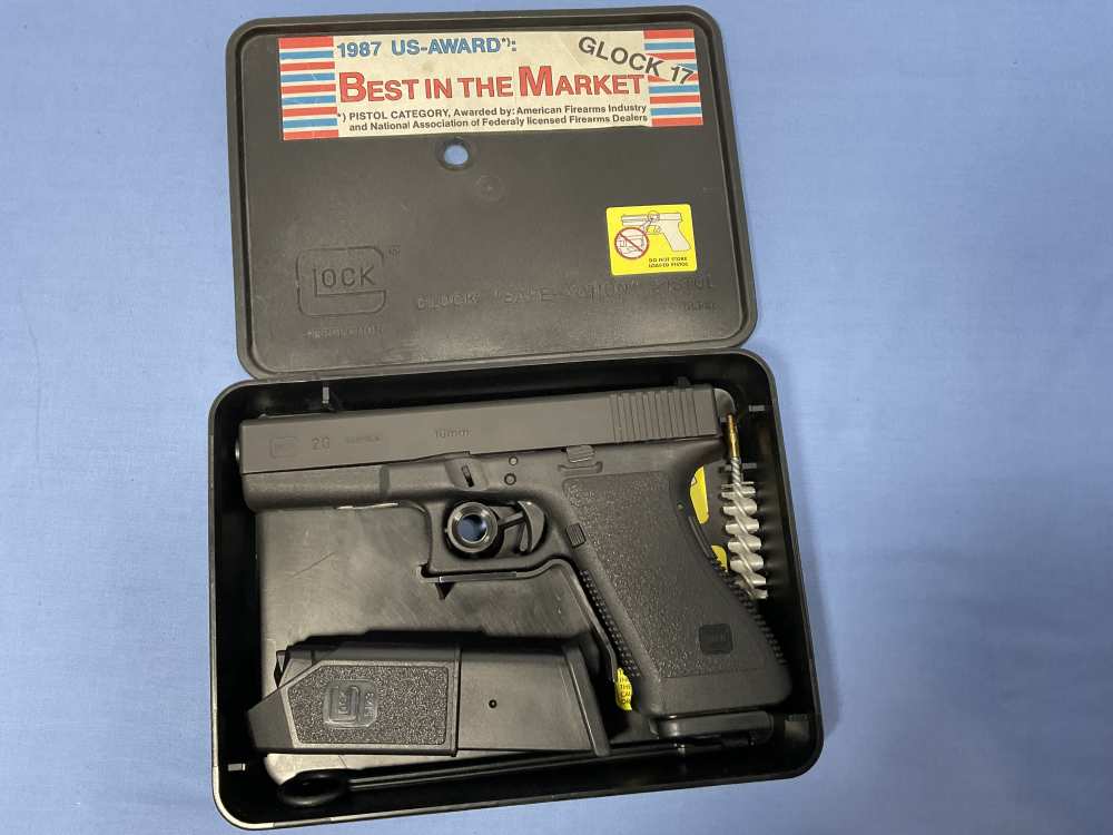 Glock G20 Gen 2 - 10mm, Collector, Rare matching factory box - Built 1991-img-22