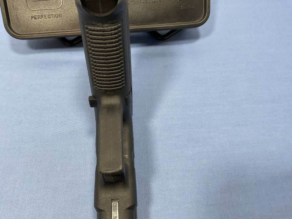 Glock G20 Gen 2 - 10mm, Collector, Rare matching factory box - Built 1991-img-7