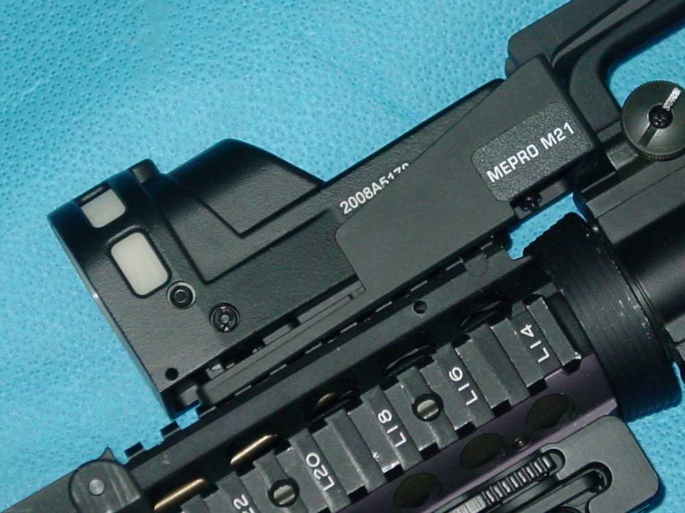 Colt M4 Carbine 5.56mm with Faux HK GLM 40mm Grenade Launcher-img-4