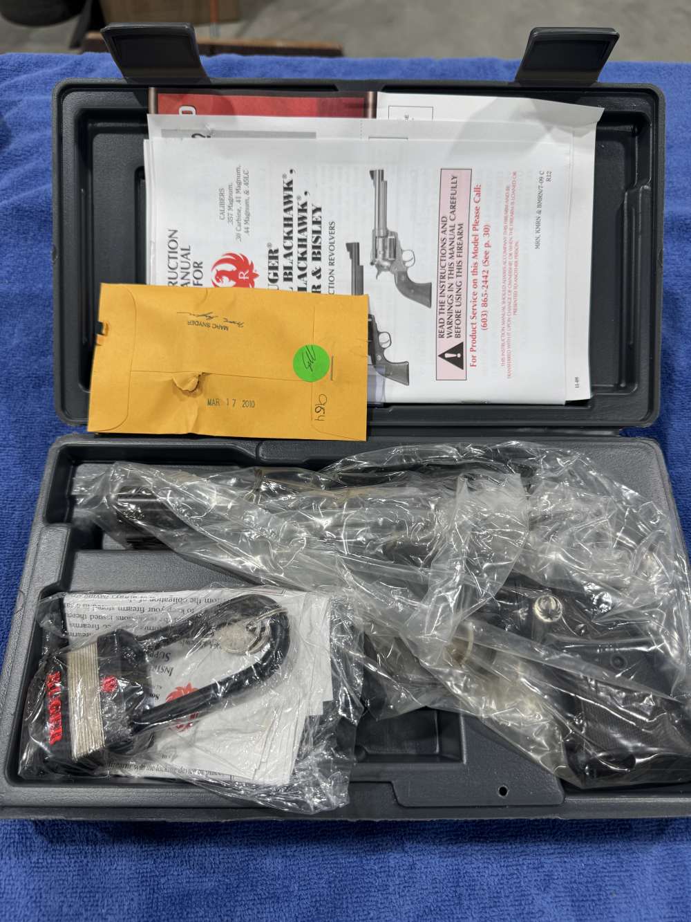 RUGER BLACKHAWK REVOLVER 44 SPL MODEL 05232 NEW IN BOX 2010 UNFIRED (J-18)-img-1