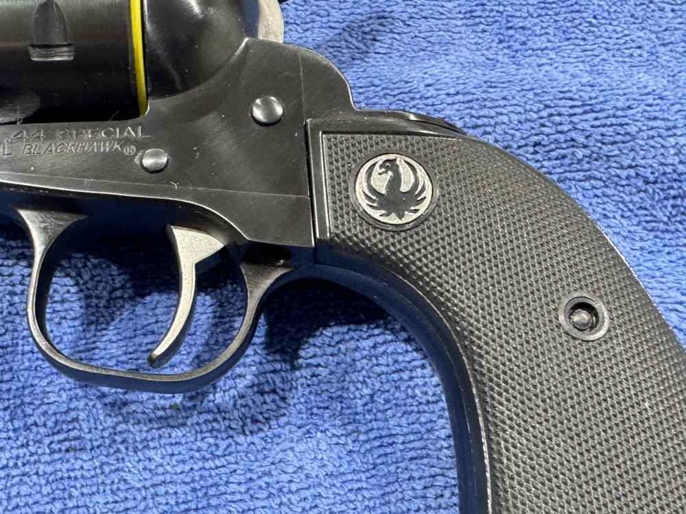 RUGER BLACKHAWK REVOLVER 44 SPL MODEL 05232 NEW IN BOX 2010 UNFIRED (J-18)-img-10