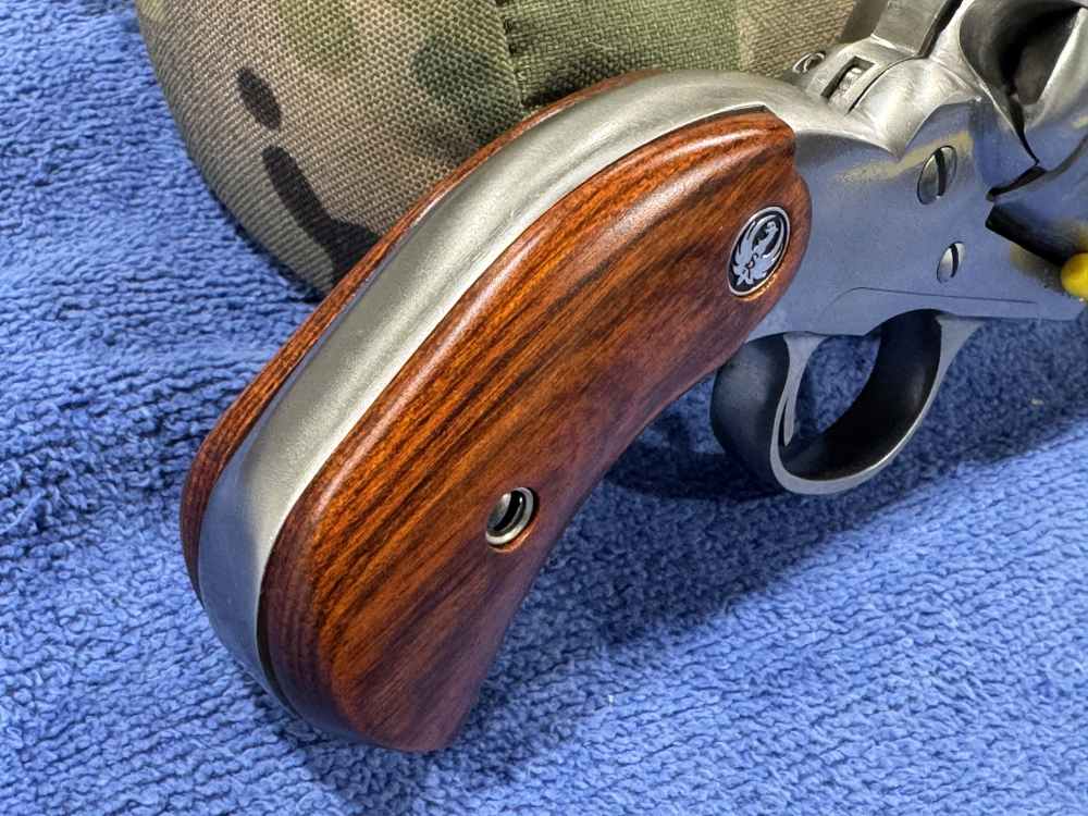 LIPSEY'S RUGER BEARCAT 22 LR STAINLESS NEW IN BOX 2013 MODEL 00916 (J-22)-img-17