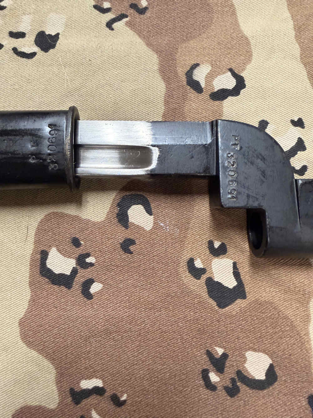 Vintage British Military No. 9 Mk 1 Enfield Bayonet & Scabbard (1953) -img-4