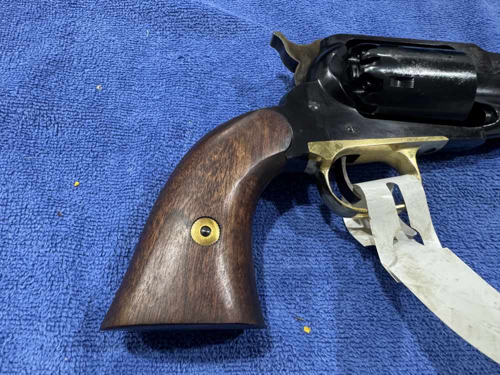 PIETTA 1858 REMINGTON STEEL 44 BLACK POWDER PISTOL - NEW IN BOX (J-25)-img-5