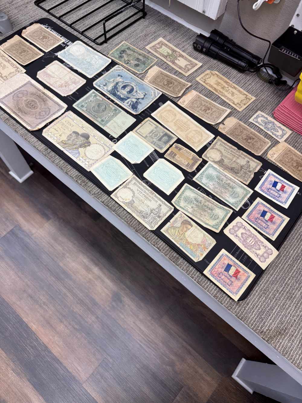 33 WWII USGI Bring Back Money All Go-img-0
