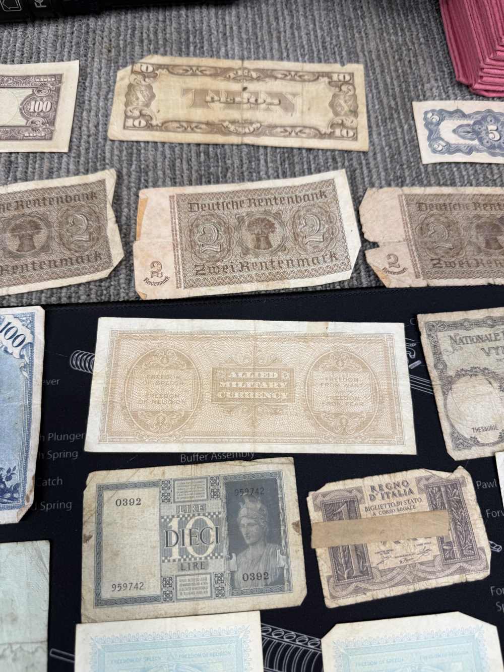 33 WWII USGI Bring Back Money All Go-img-21