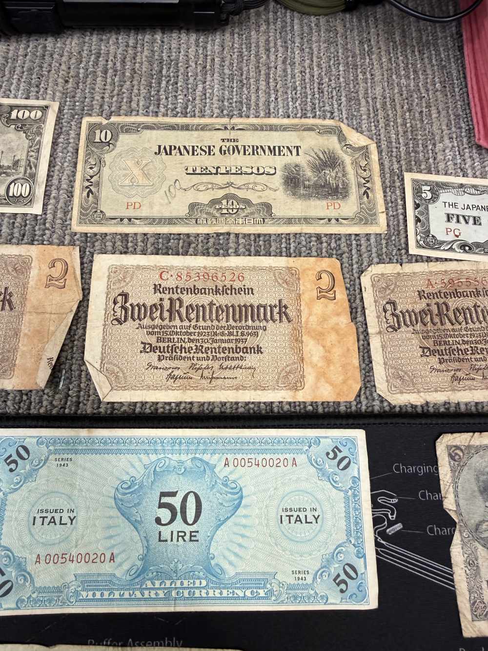 33 WWII USGI Bring Back Money All Go-img-11