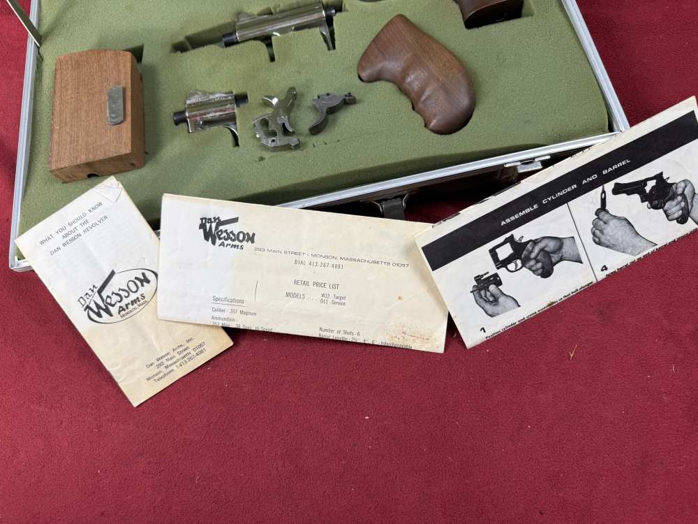 Dan Wesson Model 12 Pistol Pac 357 Magnum NO RESERVE-img-2