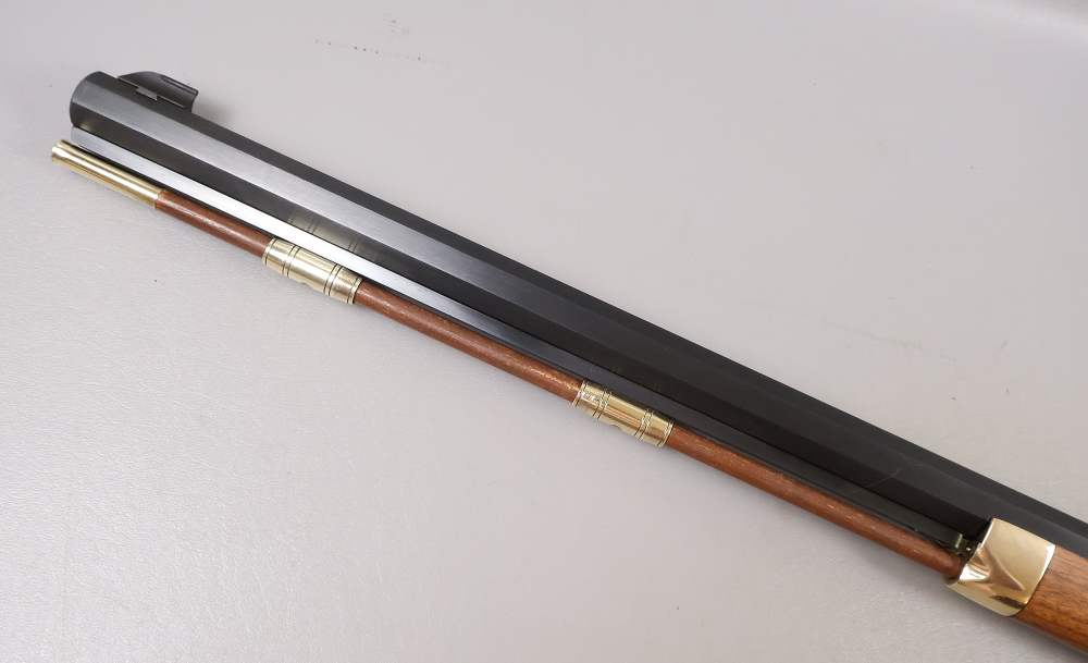 THOMPSON CENTER 50 Cal HAWKEN RIFLE UNFIRED ? MINT BORE VERY NICE -img-47