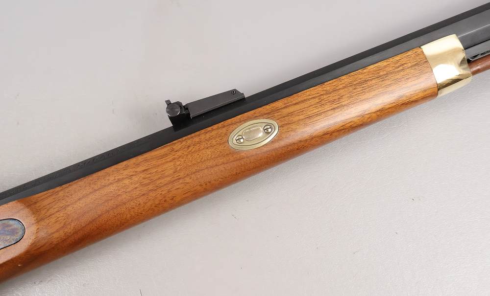 THOMPSON CENTER 50 Cal HAWKEN RIFLE UNFIRED ? MINT BORE VERY NICE -img-40