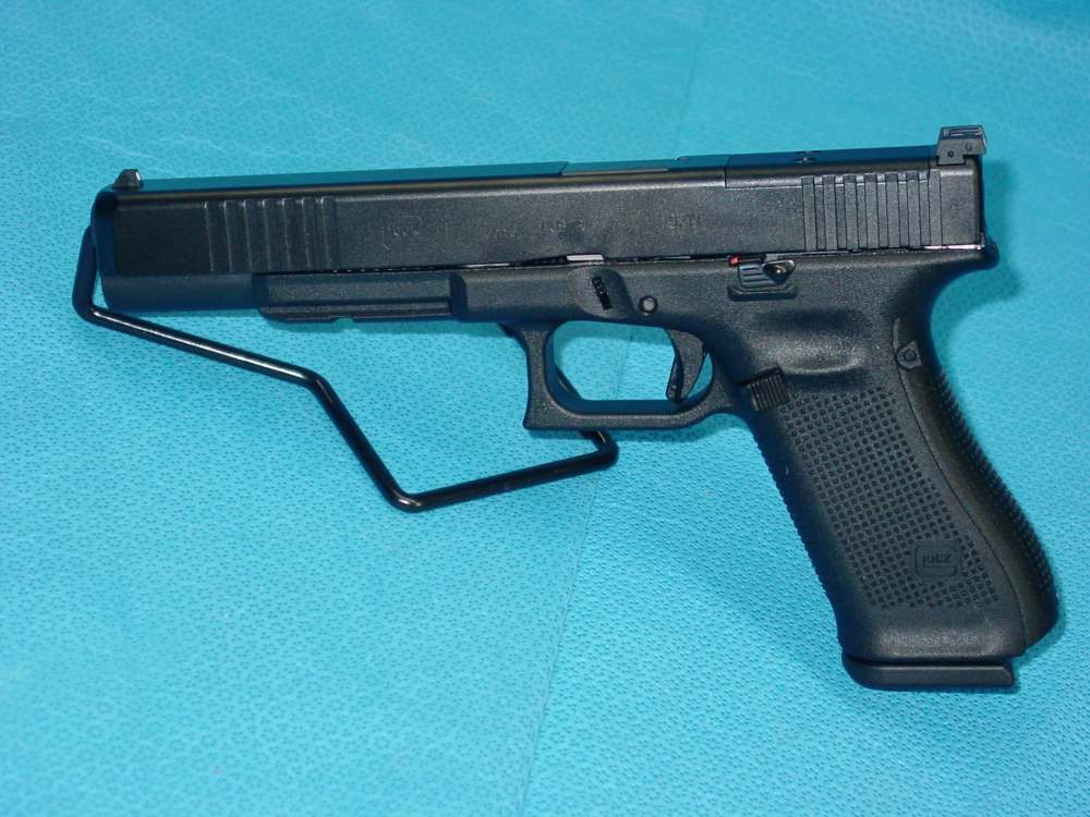 Glock G17L Gen5 MOS Long Slide 9x19mm NIB-img-0