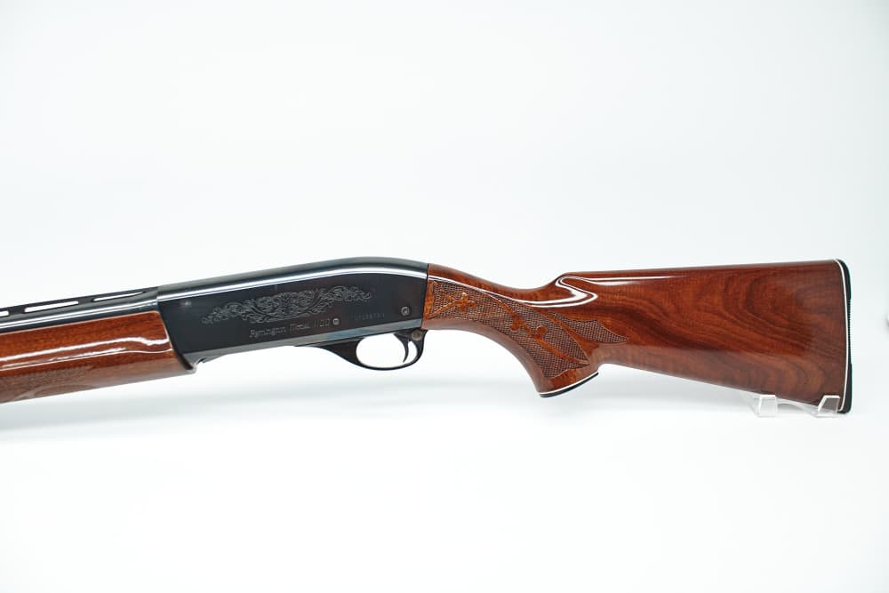 Remington Model 1100 12 Gauge **BEAUTIFUL STOCKS**-img-1