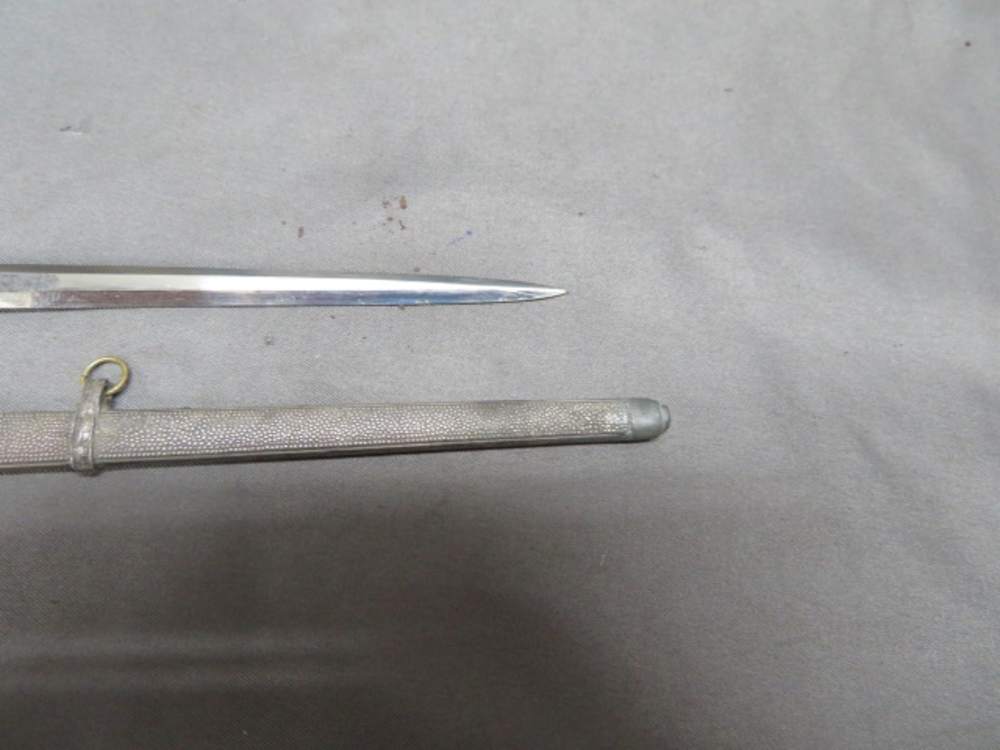 WWII GERMAN MNIATURE LUFTWAFFE 2ND MODEL DAGGER-img-2