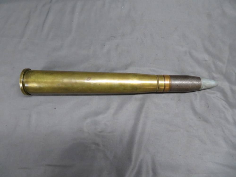 WWII US NAVY 40MM BOFORS CANNON ROUND-DATED 1945-img-0
