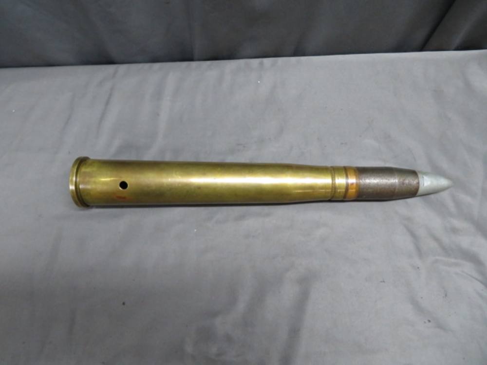 WWII US NAVY 40MM BOFORS CANNON ROUND-DATED 1945-img-1