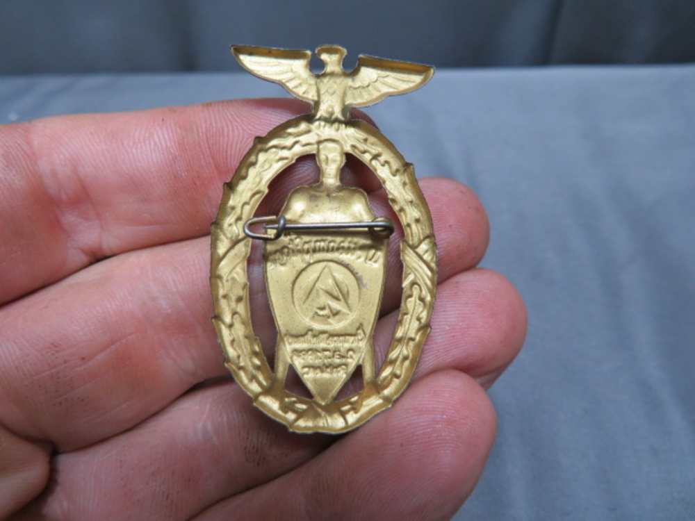 WWII GERMAN SA GRUPPE WESTMARK SPORTS COMPETITION 1938 TINNIE PIN-img-1