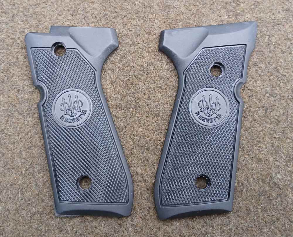 Beautiful Custom Engraved Beretta M9-9mm-Wood Grips-Gold Accents-92FS-img-38