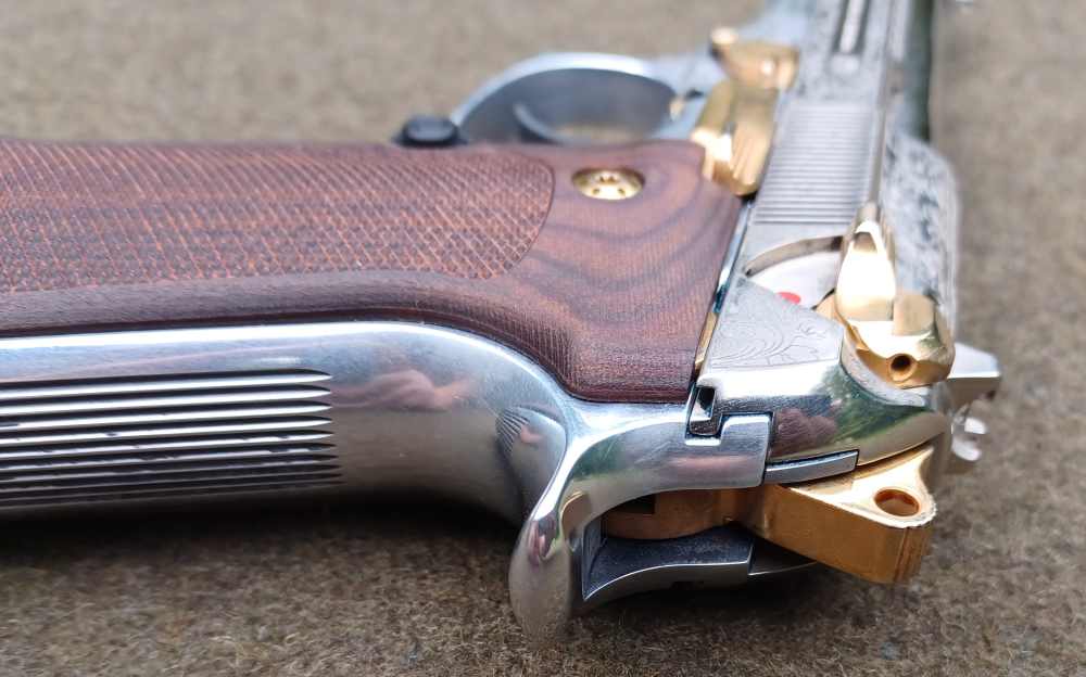 Beautiful Custom Engraved Beretta M9-9mm-Wood Grips-Gold Accents-92FS-img-10
