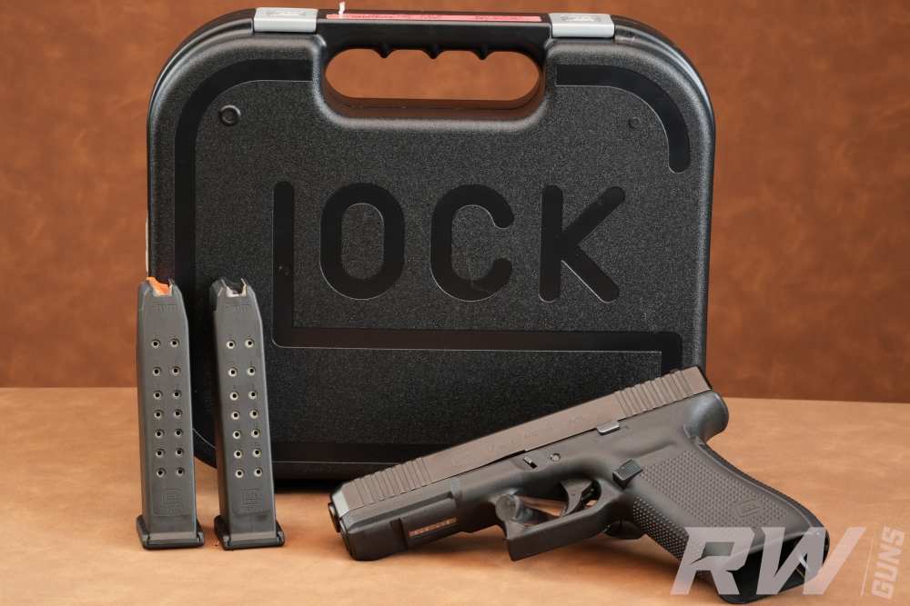 Glock 17 Gen 5 9mm Pistol with Factory Case & 2 Magazines-img-0