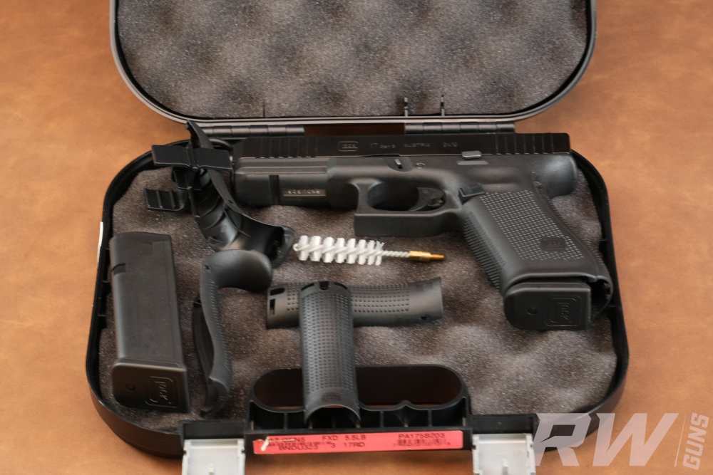 Glock 17 Gen 5 9mm Pistol with Factory Case & 2 Magazines-img-17