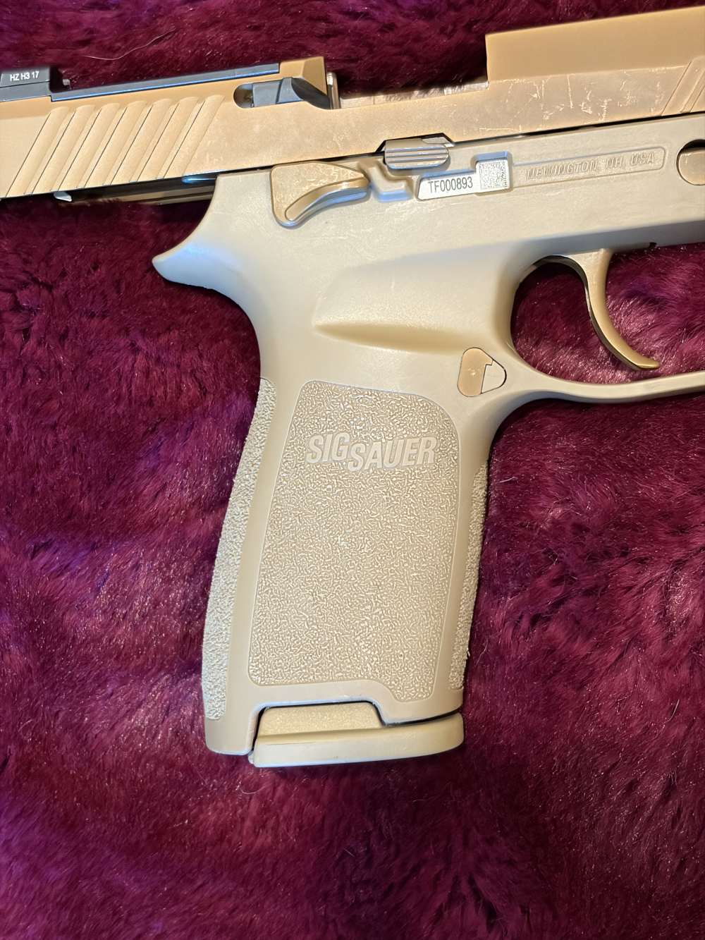 Sig M17 Military surplus Pistol 9mm +P Tan Controls TF000893 $0.1 START!-img-6
