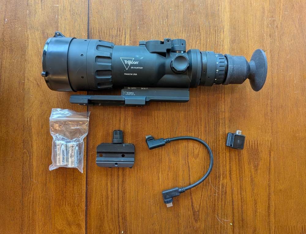 Trijicon IR-Hunter 60mm Thermal Riflescope - 640x480 - BOBRO Mount-img-1