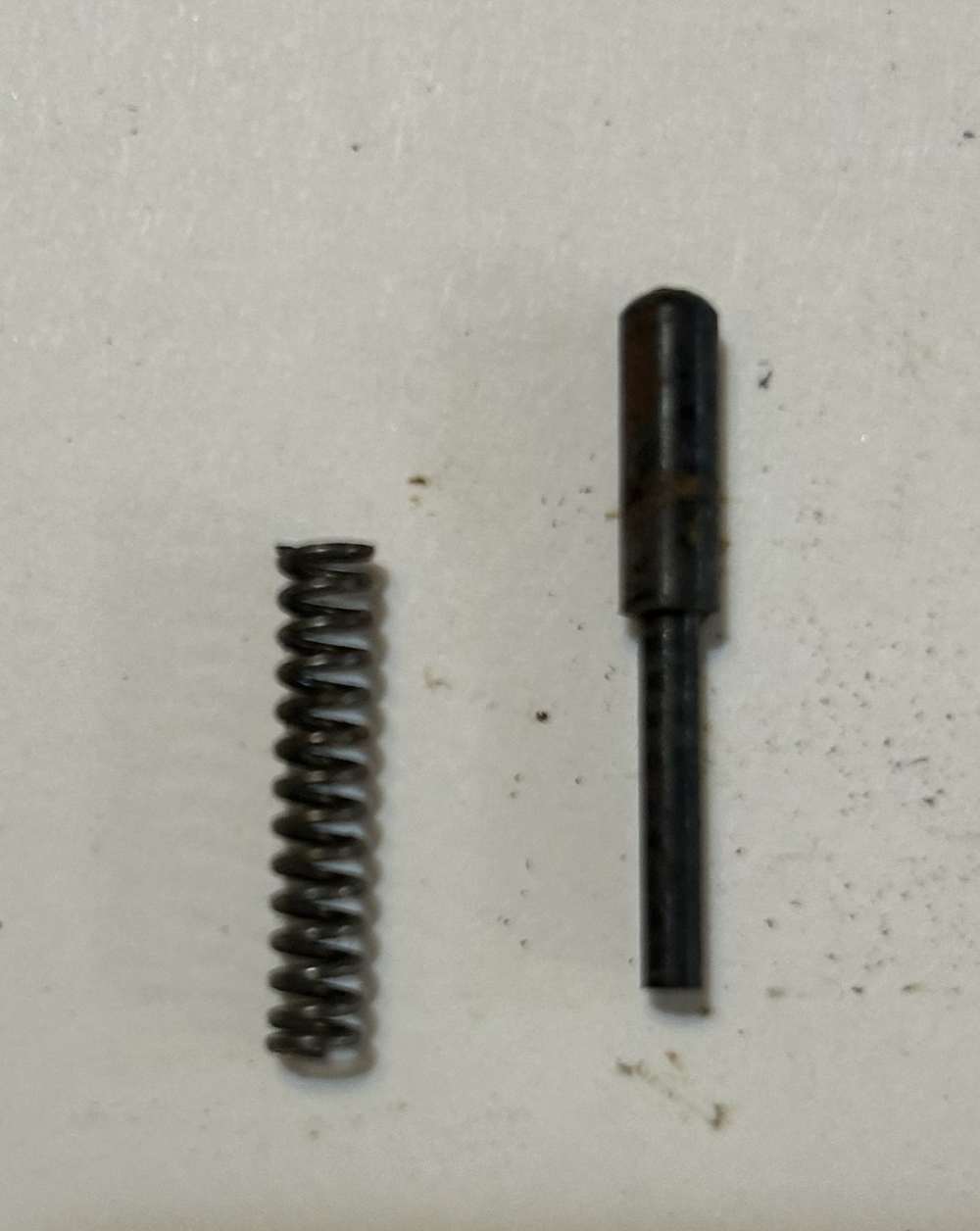 1919A4 Plunger and Spring for Large Grip-img-0