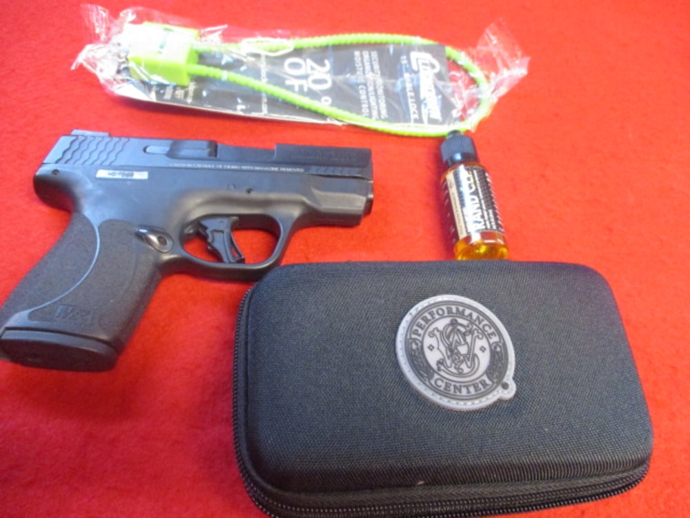 S&W 9 Shield Plus, Performance Center, 9mm, Box, Cleaning Kit-img-14