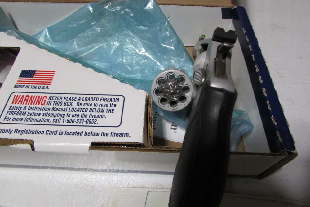 SMITH & WESSON MODEL 317 22 LR-img-6