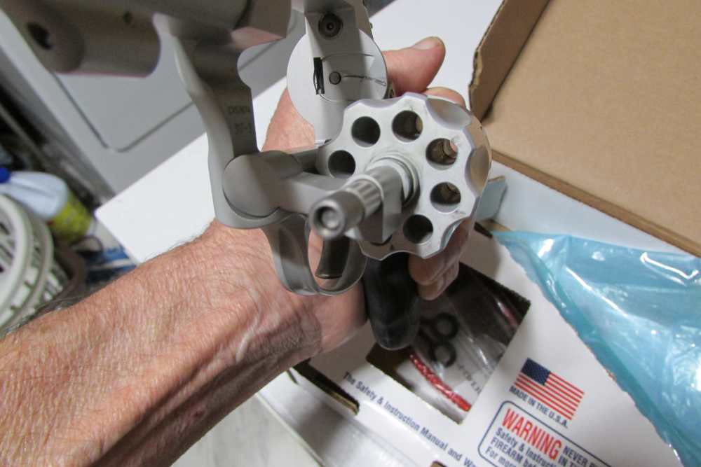 SMITH & WESSON MODEL 317 22 LR-img-5