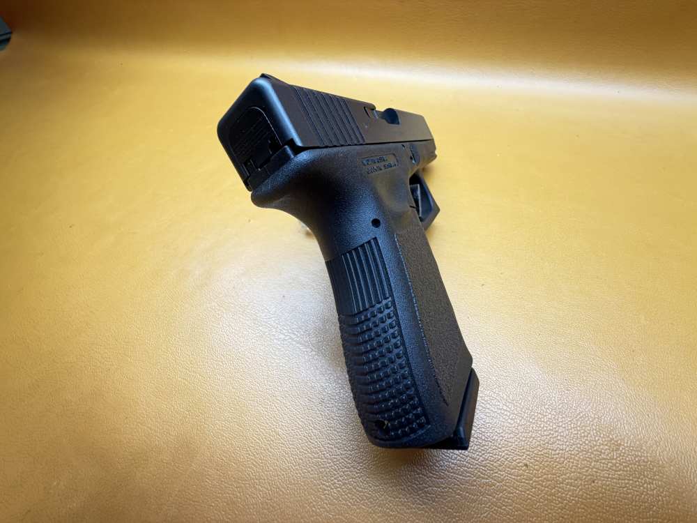 Glock 23 G23 Gen 3 .40 S&W 4.01" Semi-Auto – Factory Box, 13rd Mag, Manual-img-11