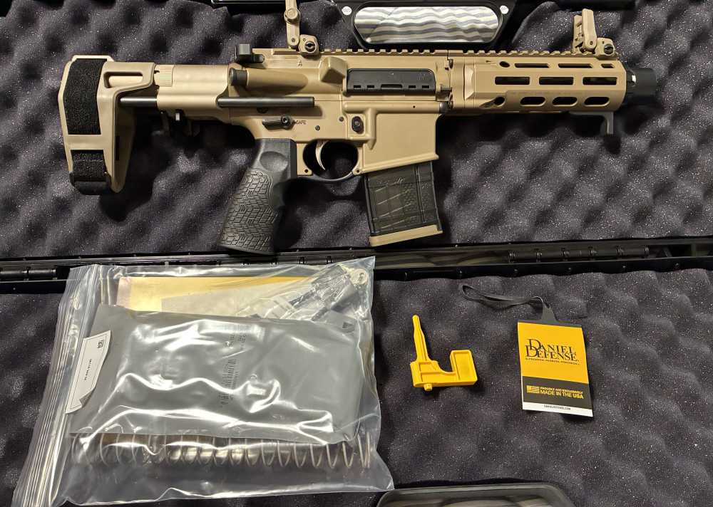 NEW DANIEL DEFENSE FDE PDW DDM4 300 blk AR-15 pistol-img-0