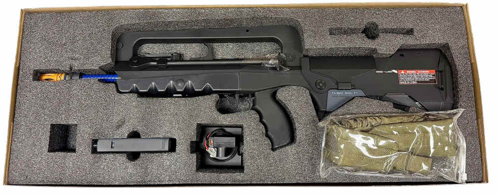 FAMAS Airsoft rifle French military issue-img-1