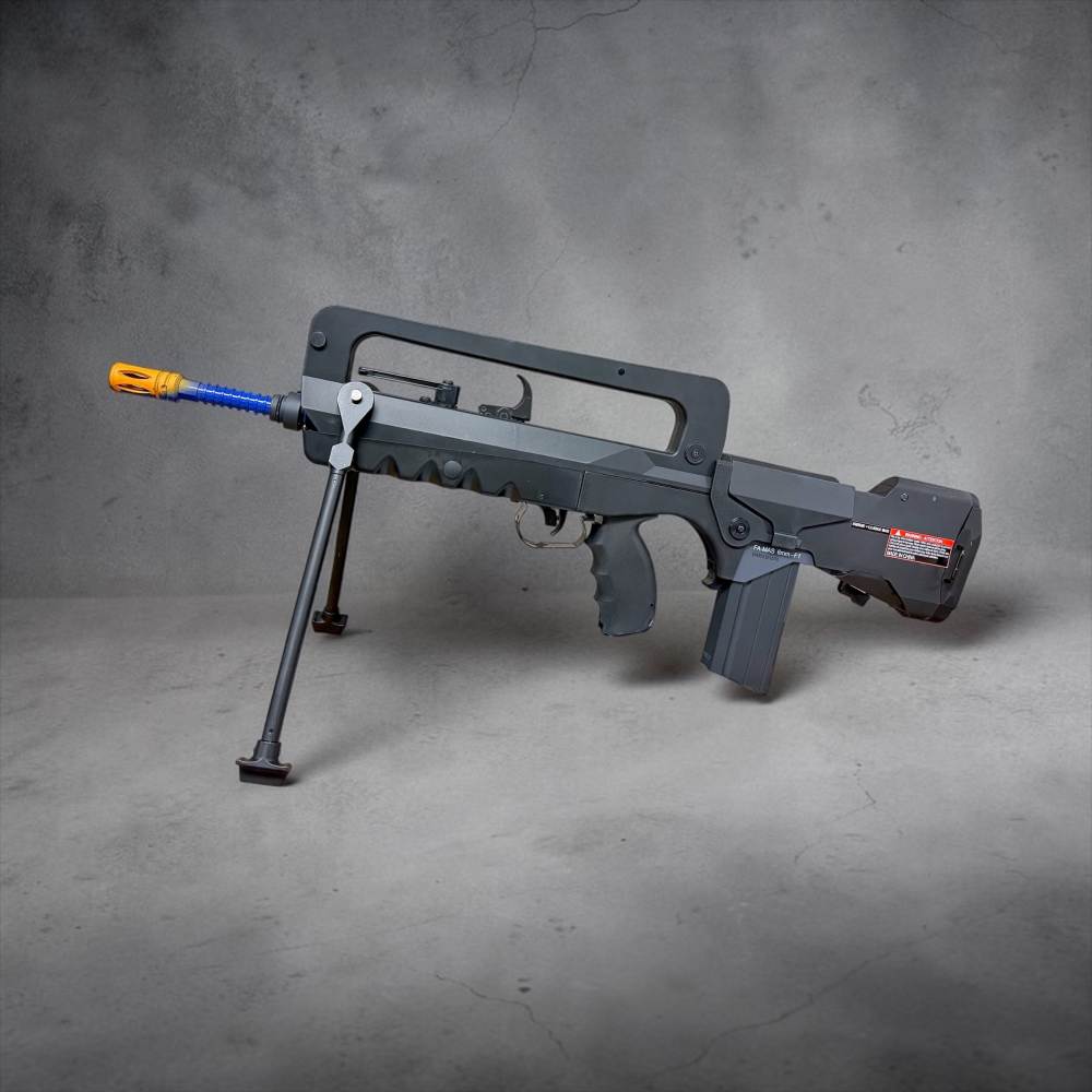 FAMAS Airsoft rifle French military issue-img-0