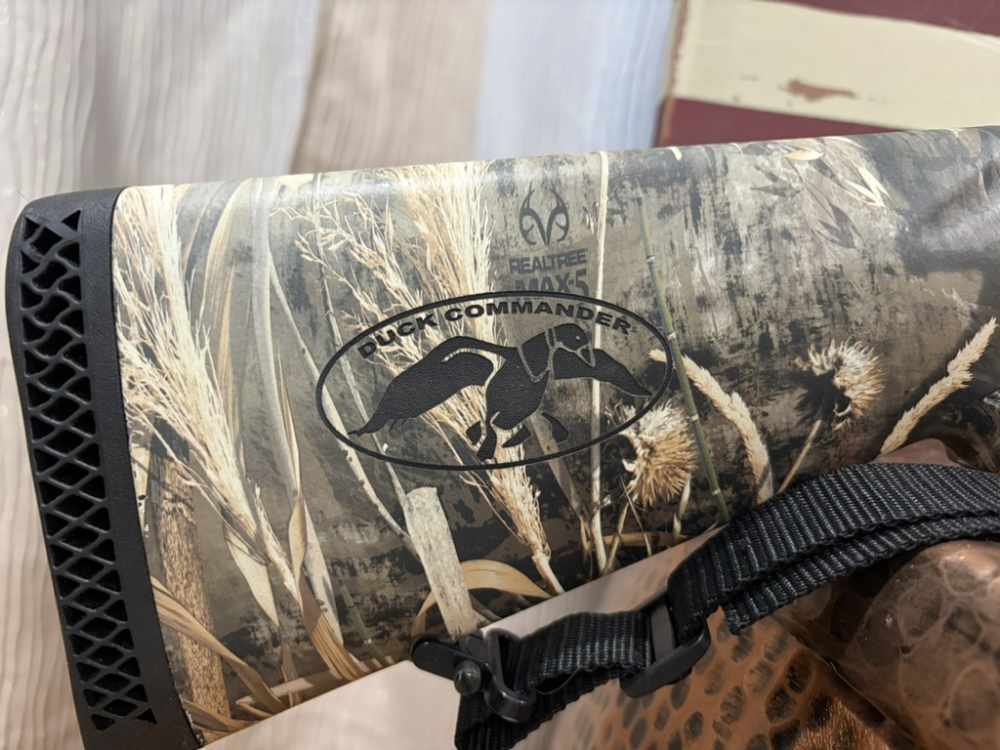 Mossberg 935 Magnum Duck Commander 28" 12 Ga like-new unfired-img-8