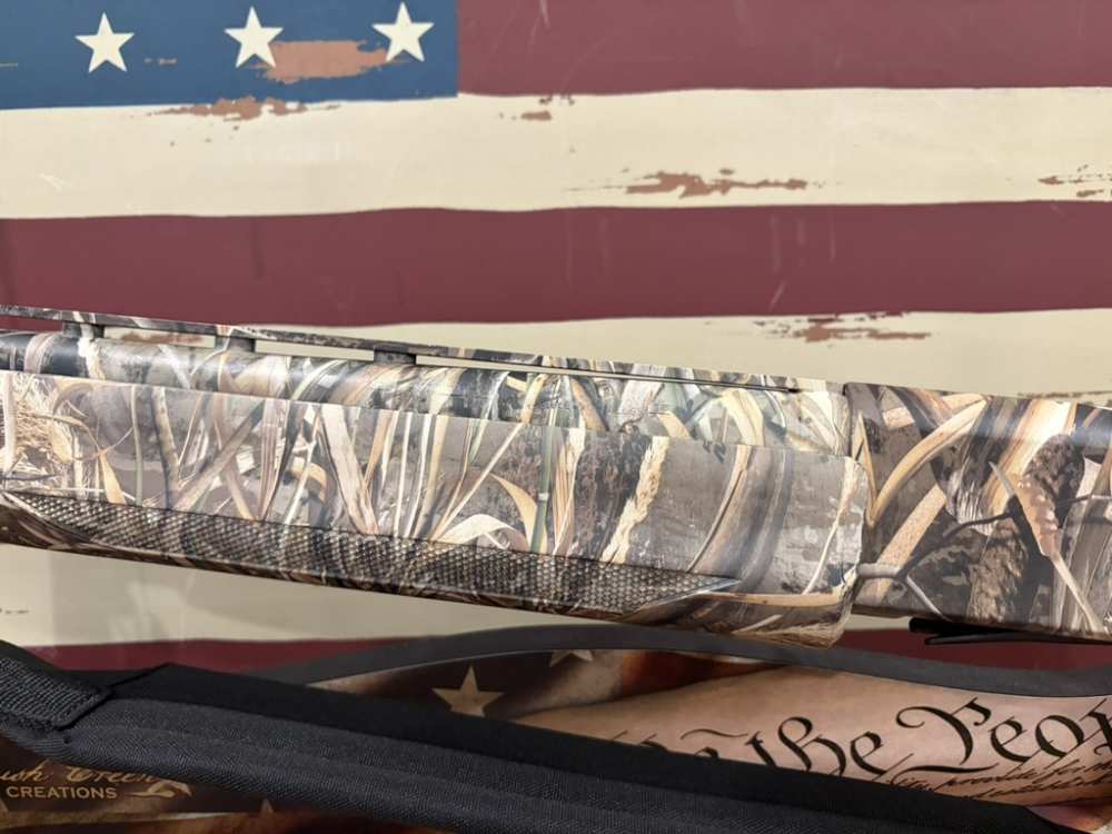 Mossberg 935 Magnum Duck Commander 28" 12 Ga like-new unfired-img-4