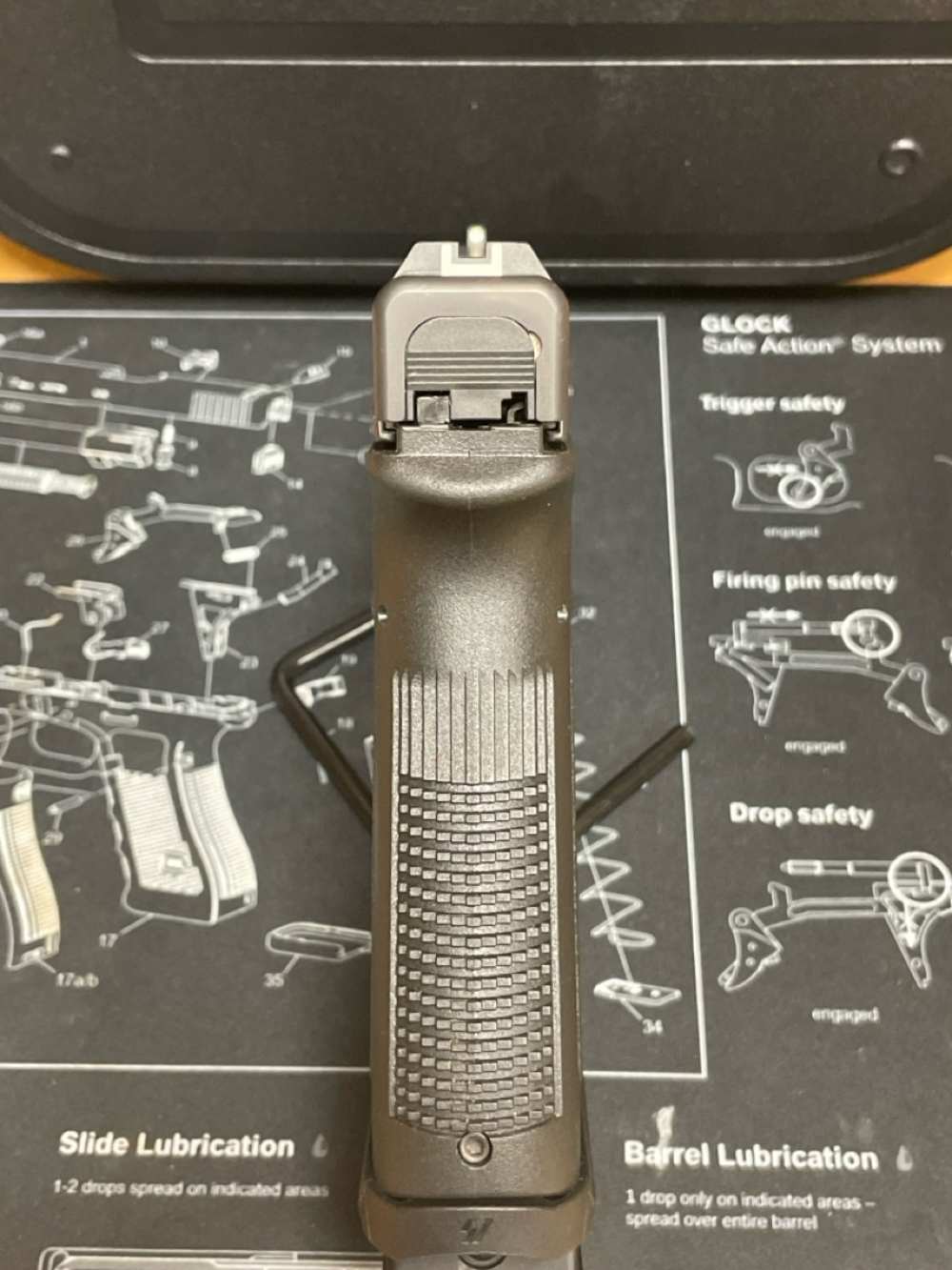 NICE Glock 17 Gen 3 w/ Box - .01 - PENNY - NR - 17 rd - 4.49"-img-3